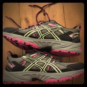 Women’s ASIC Gel Ventures Tennis Shoes